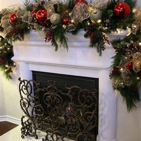 fwthumbCHRISTMAS FIREPLACE GARLAND.jpg